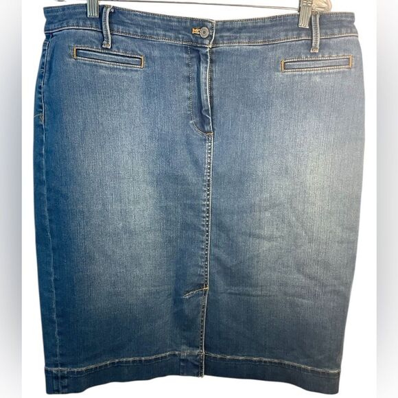 Talbots Ladies denim Skirt 16 Blue knee length Plus Size Capsule Minimalist Day - Picture 11 of 11